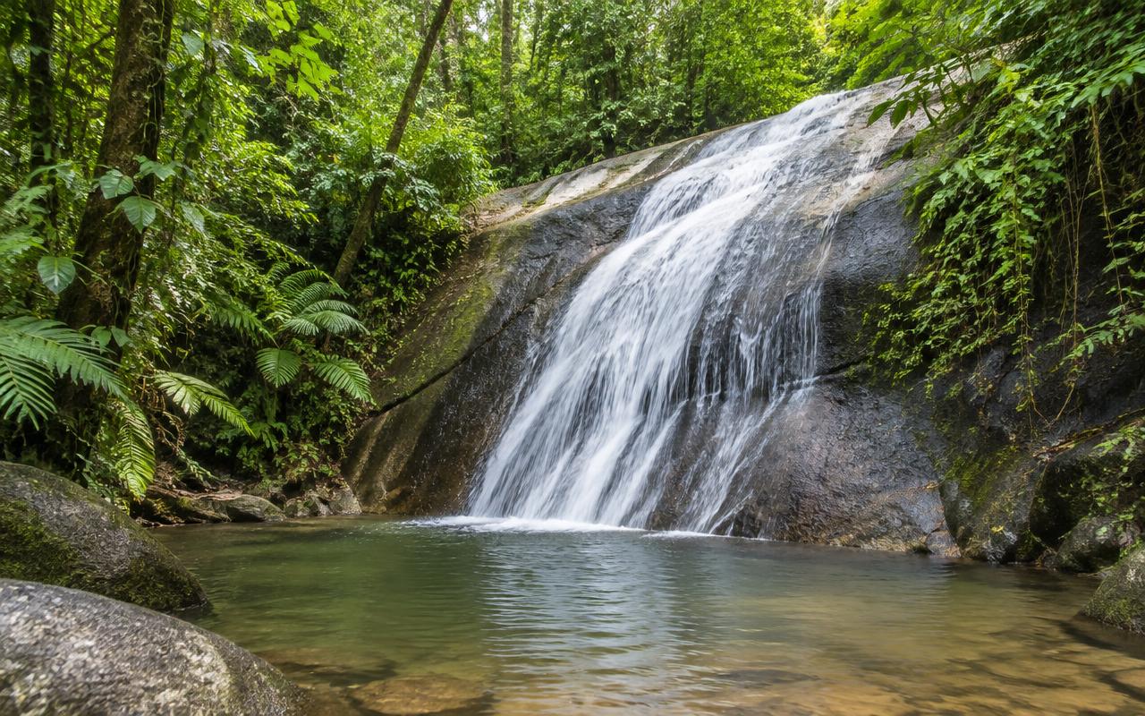 Phaeng waterfall area